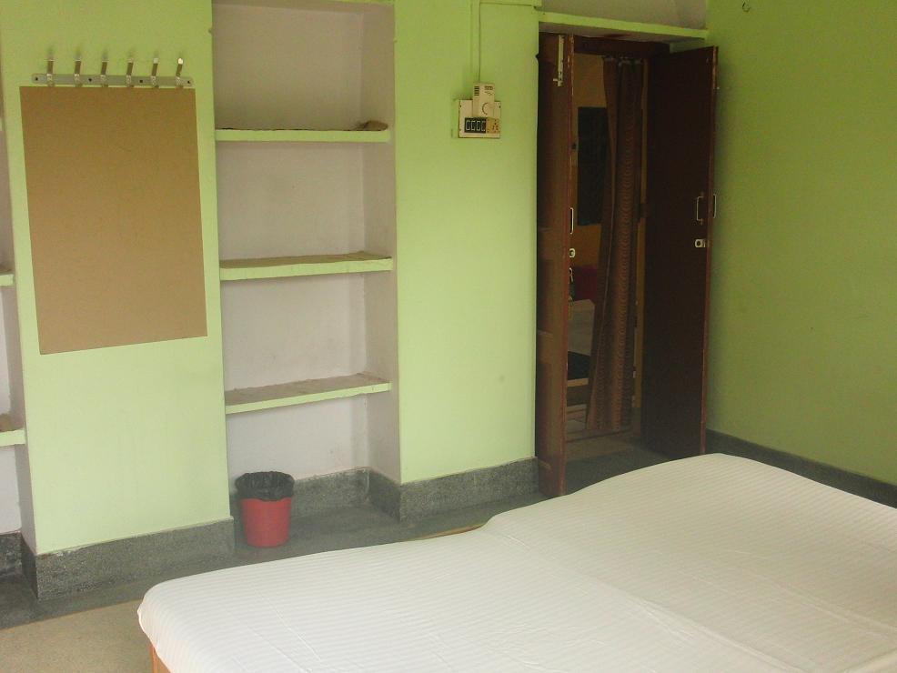 Shivakashi Guest House Varanasi Room photo