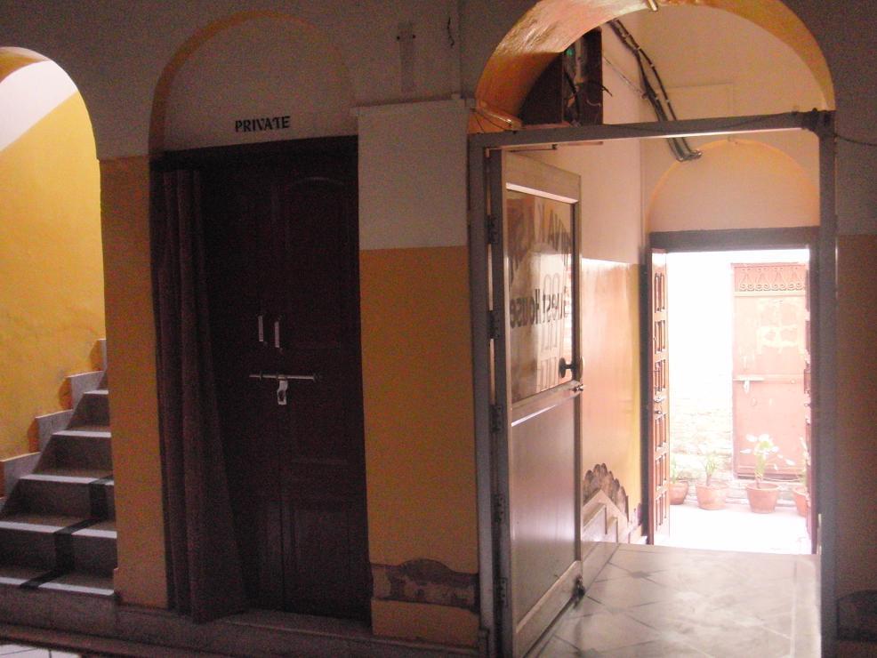 Shivakashi Guest House Varanasi Exterior photo